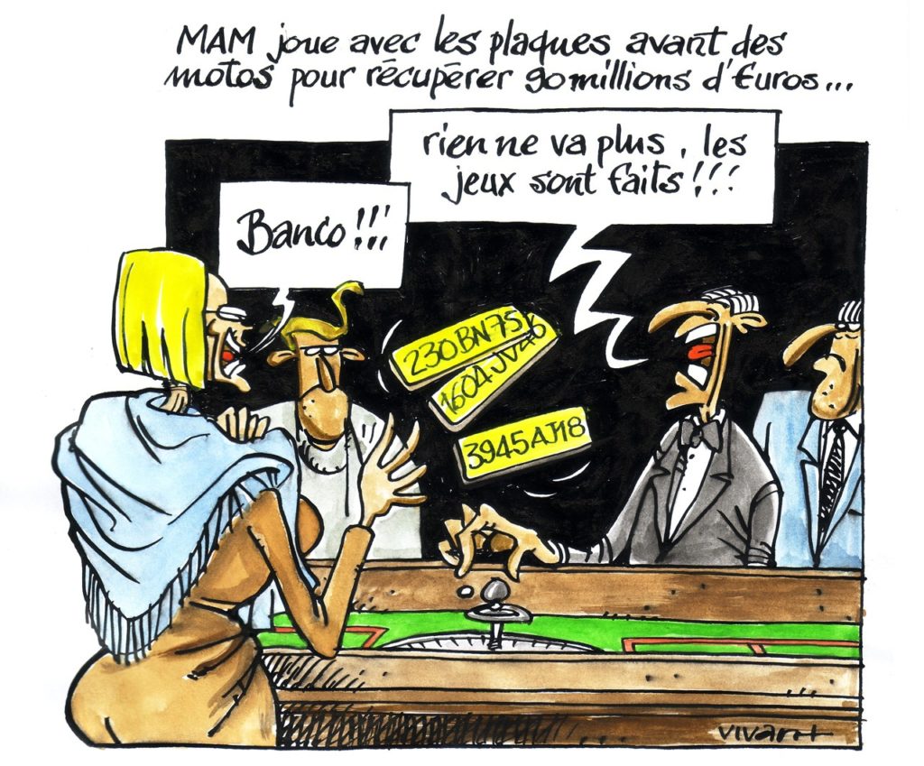 Plaques d'immatriculation: à l'avant et plus grandes 1 plaqes dimmatriculation 1