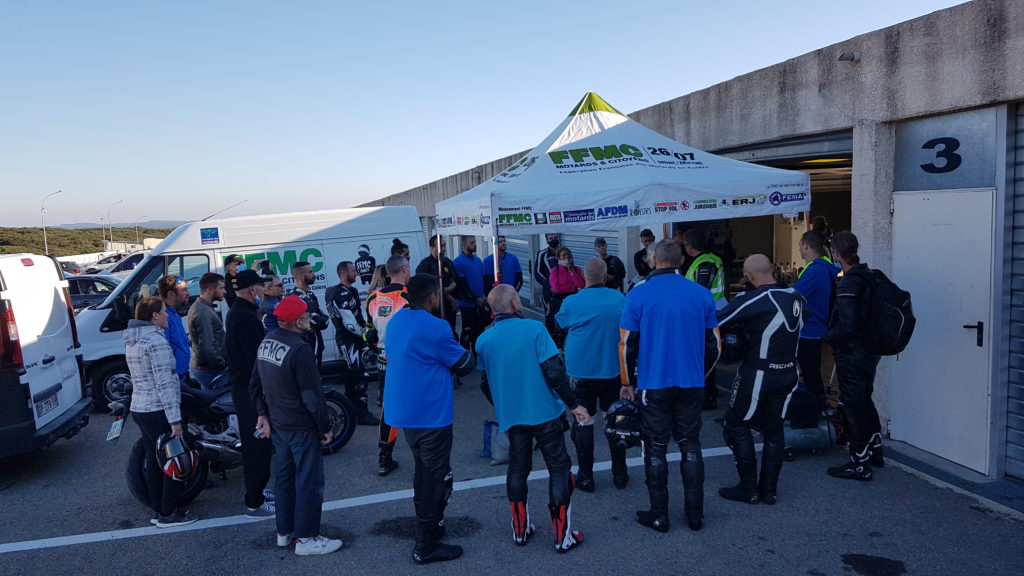 Journée FFMC sur le circuit de Lédenon 2 20210922 091452