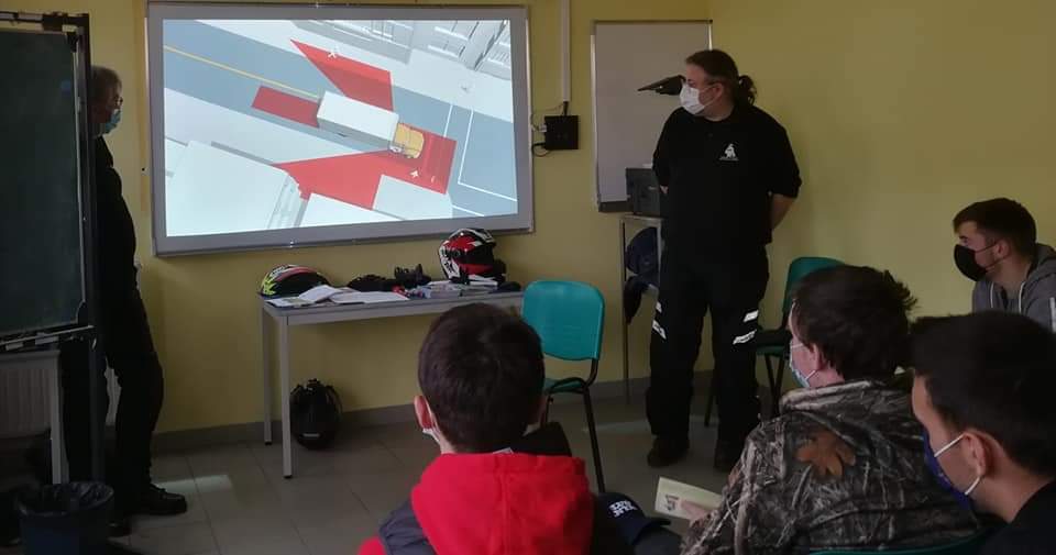 Sensibilisation au lycée agricole "Val de Drôme" à Montéléger 3 FB IMG 1642890137007