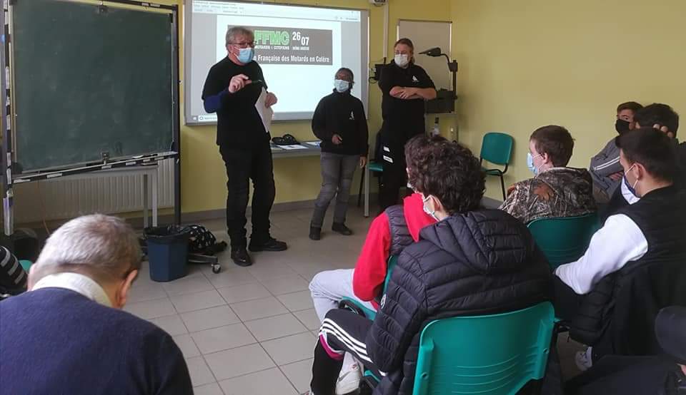 Sensibilisation au lycée agricole "Val de Drôme" à Montéléger 1 FB IMG 1642890139834