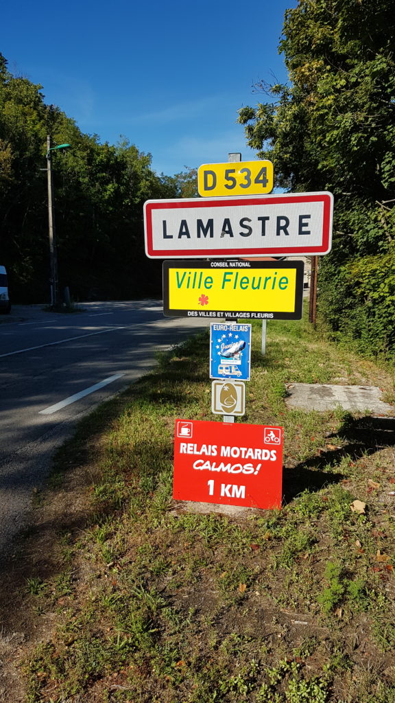 Relais motards calmos à Lamastre 1 20220821 100025