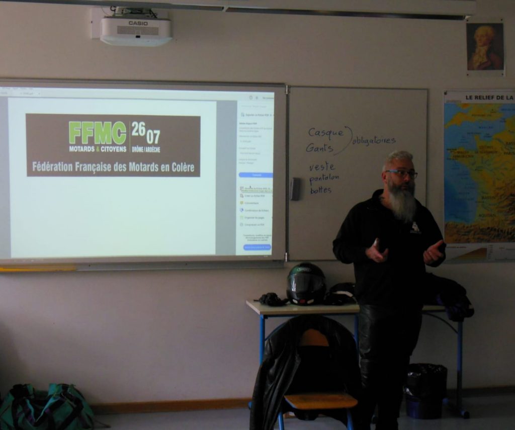 ERJ au collège de St PERAY 9 IMG 20230227 WA0008