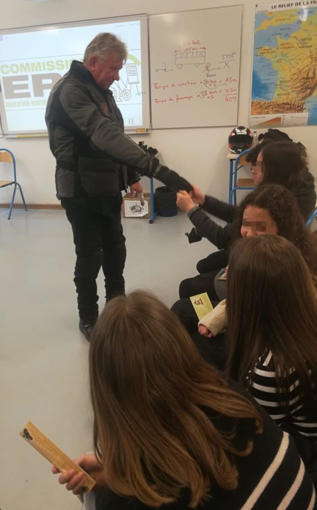 ERJ au collège de St PERAY 12 IMG 20230301 WA0003