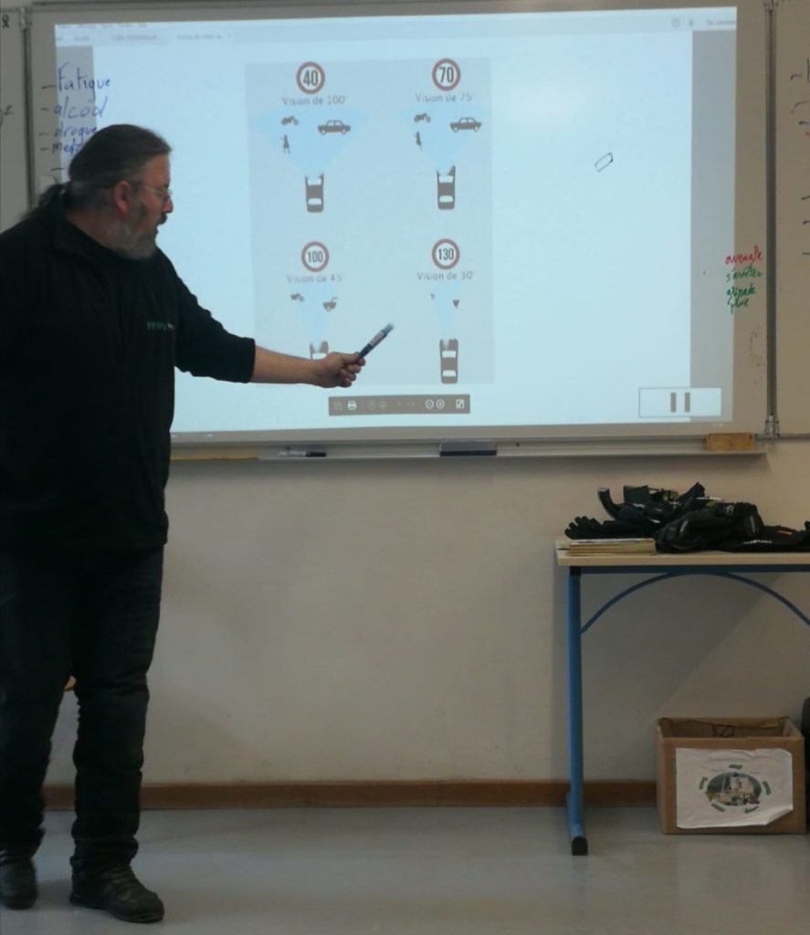 ERJ au collège de St PERAY 13 IMG 20230301 WA0009